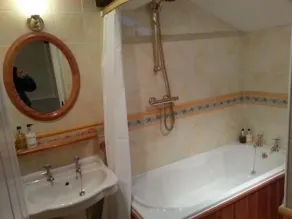 The Castle Arms Inn - Bathroom