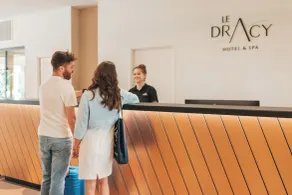 Le Dracy Hôtel et Spa - Réception