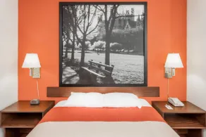 Super 8 by Wyndham Washington/Peoria Area - Chambre