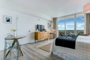 iCoconutGrove - Luxurious Vacation Rentals in Coconut Grove - Rum