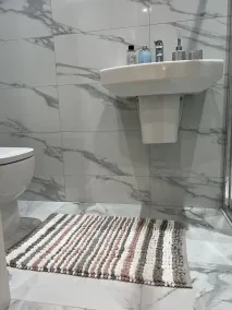 MIA Residence - Entire Studio apartment - City View - London - Next to Ealing Broadway Station - Bathroom