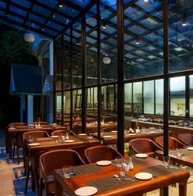 Eden Woods Resorts and Spa - Restaurante