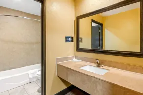 Super 8 by Wyndham Mesa Gilbert - Bagno