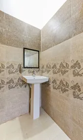 Treebo Om Villa With Mountain View - Badezimmer
