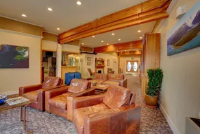 Land's End - Coin salon dans le hall