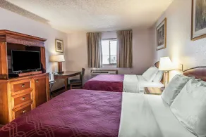Econo Lodge Inn & Suites Madras - Chambre