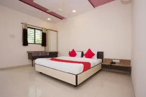 OYO 28363 Hotel Sai Icon Residency - Chambre