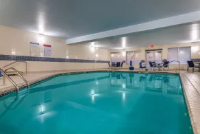 Holiday Inn Express Hotel & Suites-St. Paul by IHG - Pool