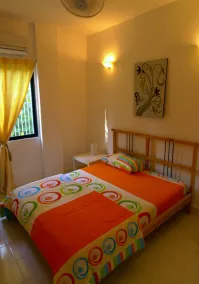Red Door Apartments - Habitación