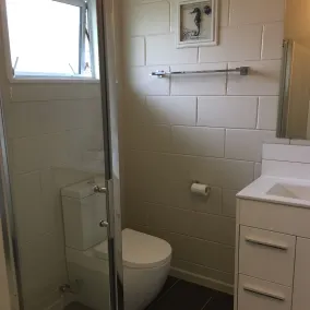 Sea Vista Apartments - Baño