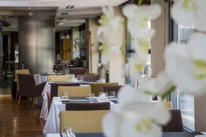 Exe Plaza - Restaurant