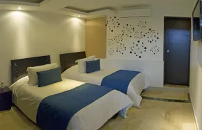 Hotel D' Leon - Room