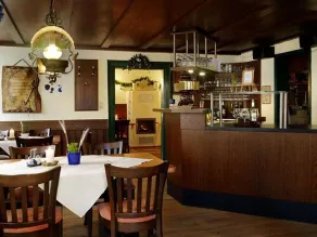 Adler Gaststube Hotel Biergarten - Restaurant