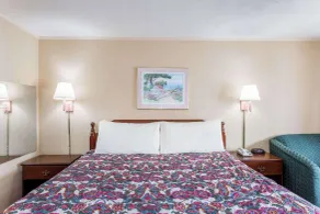 Travelodge by Wyndham Ridgeway Martinsville Area - Quarto