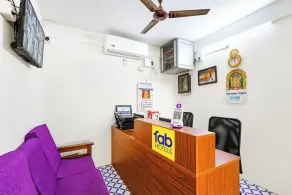 Collection O Sathyabama University Sithalapakkam Formerly Srinivasa Residency - Reception
