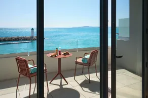 Marina Baie des Anges Hotel, Curio Collection by Hilton - Camera