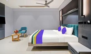 Treebo Premium La Orchid, Big Temple - Room