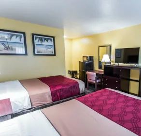 Econo Lodge Cocoa Beach - near the Port - Chambre