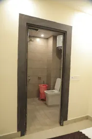 The Royal Casa Hotel and Banquet - Bathroom