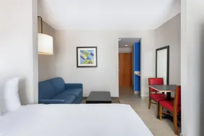 Holiday Inn Express & Suites Spring Hill by IHG - Chambre