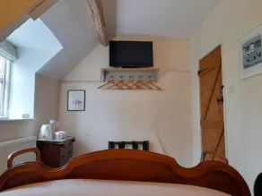 Cotswold Cottage B&B - 5 Minutes Walk to Village Pub - Room
