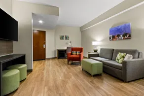 Comfort Suites Charleston West Ashley - Room