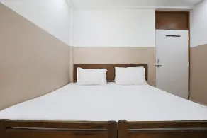 Atharv Coastal End Guest House - Room