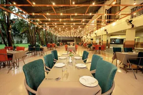 Yatri Niwas By Hotel Suraj Inn - Restaurant