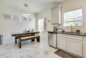 Snellville Abode < 9 Mi to Stone Mtn Park! - Interiör