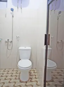 Trisna Patihan Resort - Bathroom