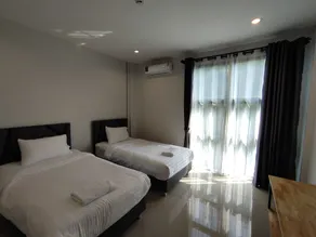 Life Hotel Rongkhun - White Temple Chiangrai - View from room