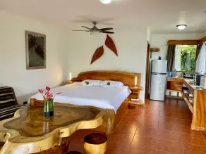 The Fruit Tree Garden Bromeliad Suite - Zimmer