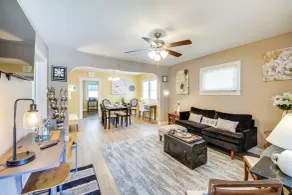 1925 Bungalow-style Home ~ 2 Mi to Downtown Indy! - Innenbereich