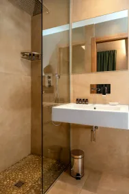 You & Me Beach Hotel - Badezimmer