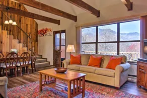 Furnished Deck + Mtn Views: Burnsville Cabin! - Interiör
