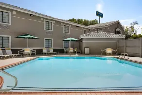 La Quinta Inn Lexington-Horse Park - Piscine