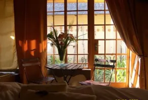 African Silhouette Guesthouse 18 min from airport Shuttle included - Zimmer