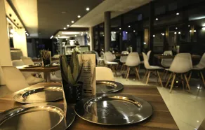 The Nicol Hotel and Apartments - Restaurant