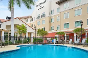 Residence Inn by Marriott Fort Myers at I-75 and Gulf Coast Town Center - Pool