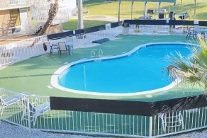 Americas Best Value Inn Beeville - Pool