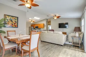 4 Mi to Lake Sumter Landing: Home in The Villages - Innvendig