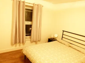 SS Property Hub - Canary Wharf Apartment - Værelse