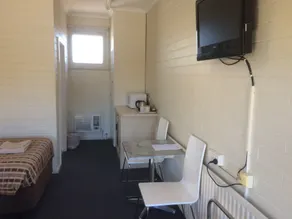 Ambassador Motor Inn - Room