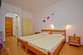 Galazia Studios - Room