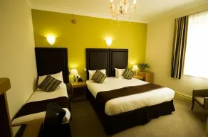 Heath Cottage Hotel - Room