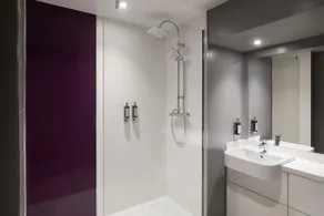 Premier Inn Great Yarmouth - Seafront - Bathroom