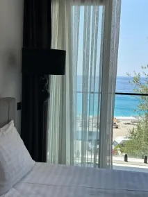 Palladium Beach Resort- Luxury Leading Hotels, Private Beach Included - Værelse