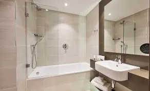 Genting Hotel & Spa at Resorts World Birmingham - Chambre