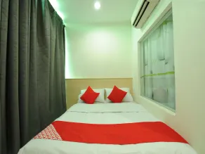 OYO 1055 Batu Caves Star Hotel - Room