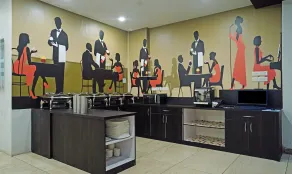 Treebo Lazystay Grand Patia - Restaurant